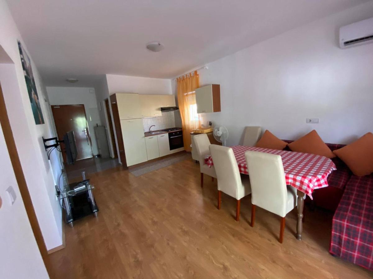Renic Apartments Nin Exterior foto