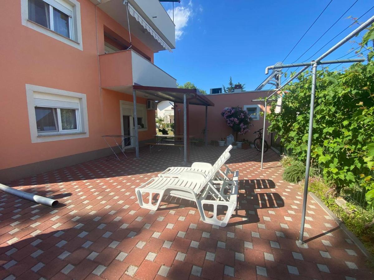 Renic Apartments Nin Exterior foto